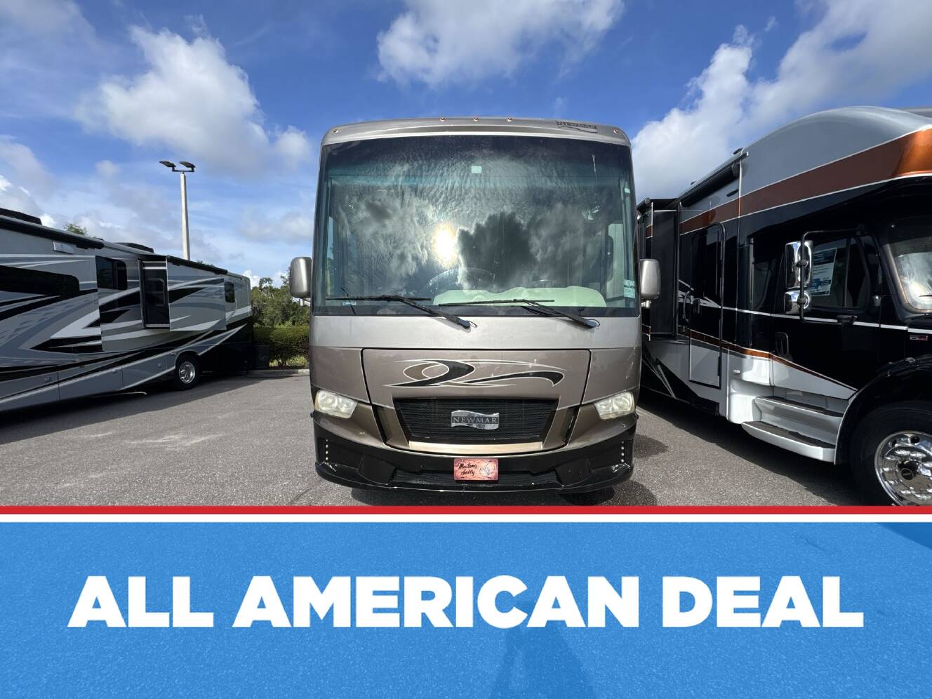 A photo of this 2018 Newmar Bay Star Sport 3307