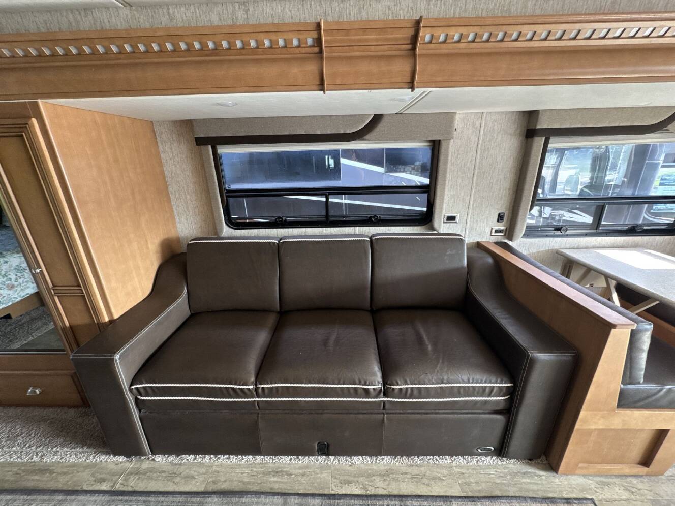 A photo of this 2018 Newmar Bay Star Sport 3307