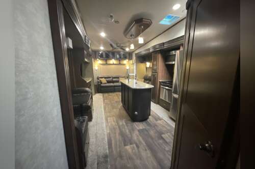2017 Forest River Sandpiper 372LOK in alcoa TN