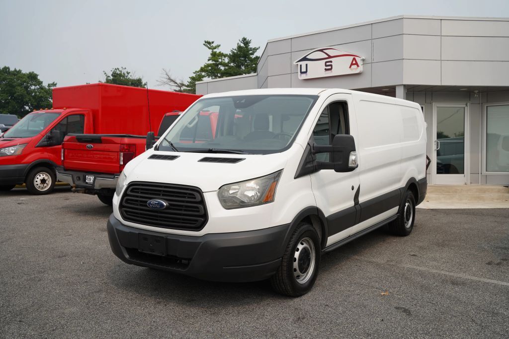 2016 FORD TRANSIT 150 in Langhorne, PA