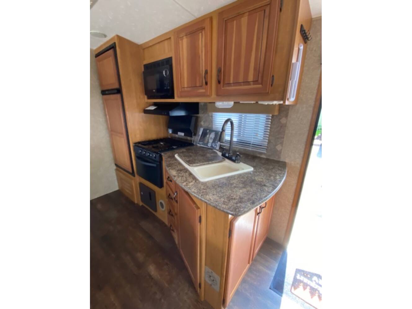 A photo of this 2015 K-Z SPREE 280RLS