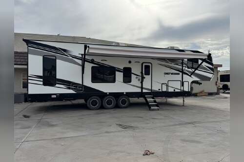 2024 Genesis Supreme Rv 37CRXL - 22 ft OPEN GARAGE in lake havasu city AZ