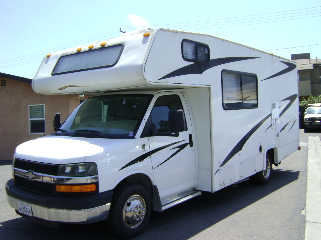 2008 CHEVROLET EXPRESS G3500 in Corona, CA