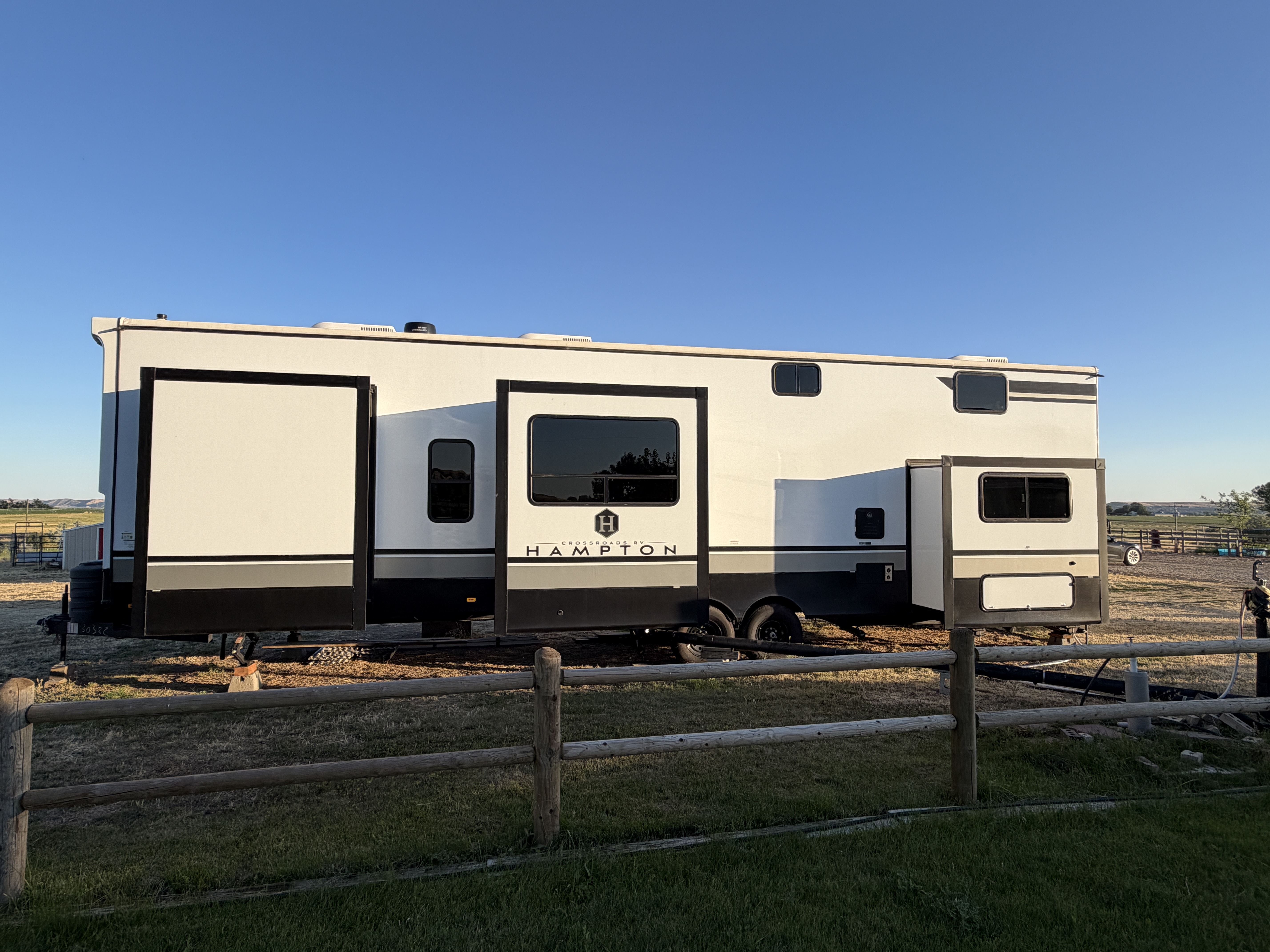 2024 Keystone HAMPTON 388FKL in emmett ID