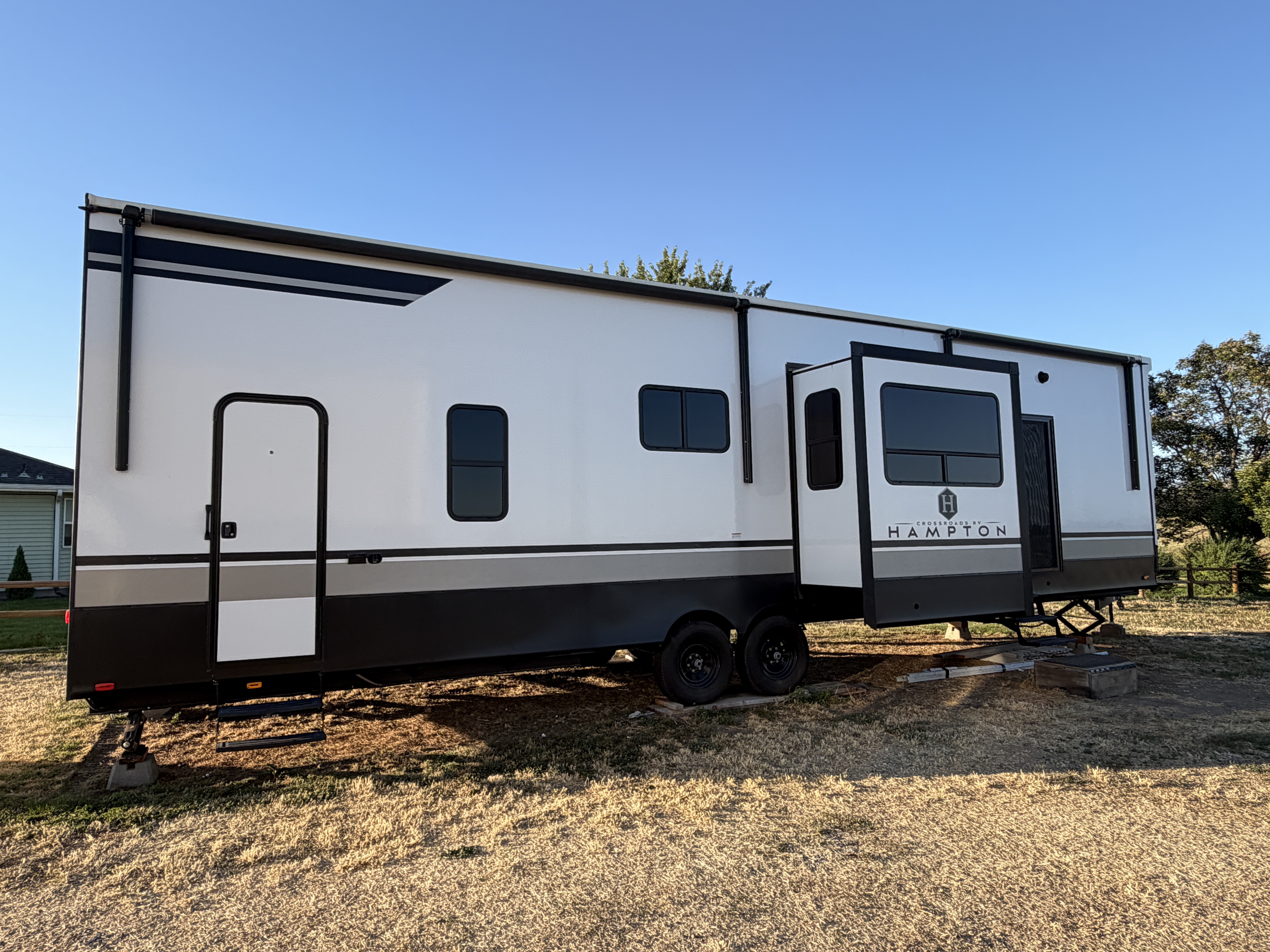2024 Keystone HAMPTON 388FKL in emmett ID