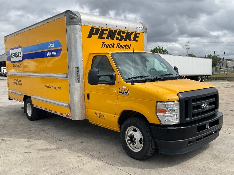 2022 FORD ECONOLINE in Temple, TX