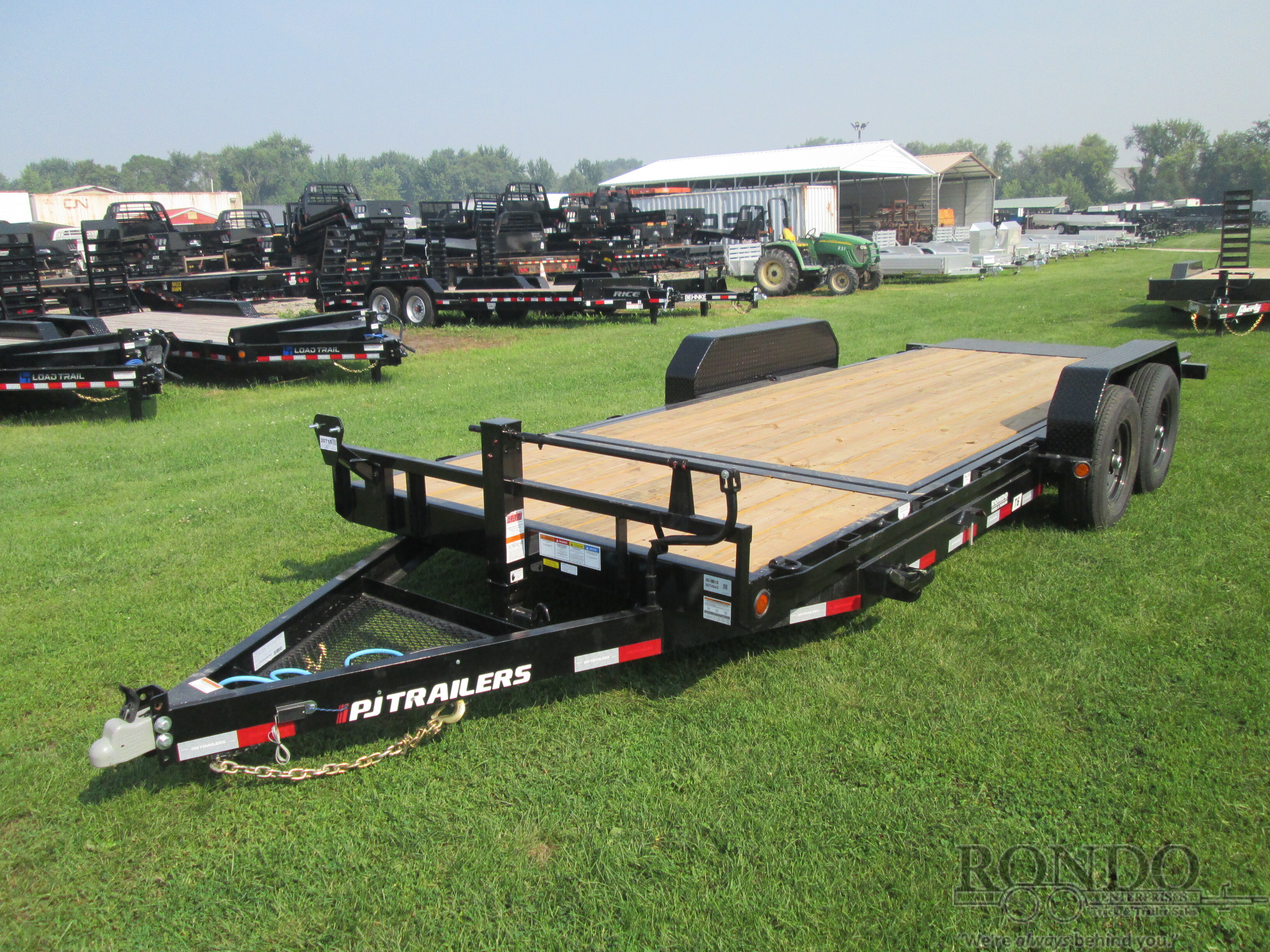 2027 PJ TRAILERS T6 Equipment Tilt T6J2072BTTK in Sycamore, IL