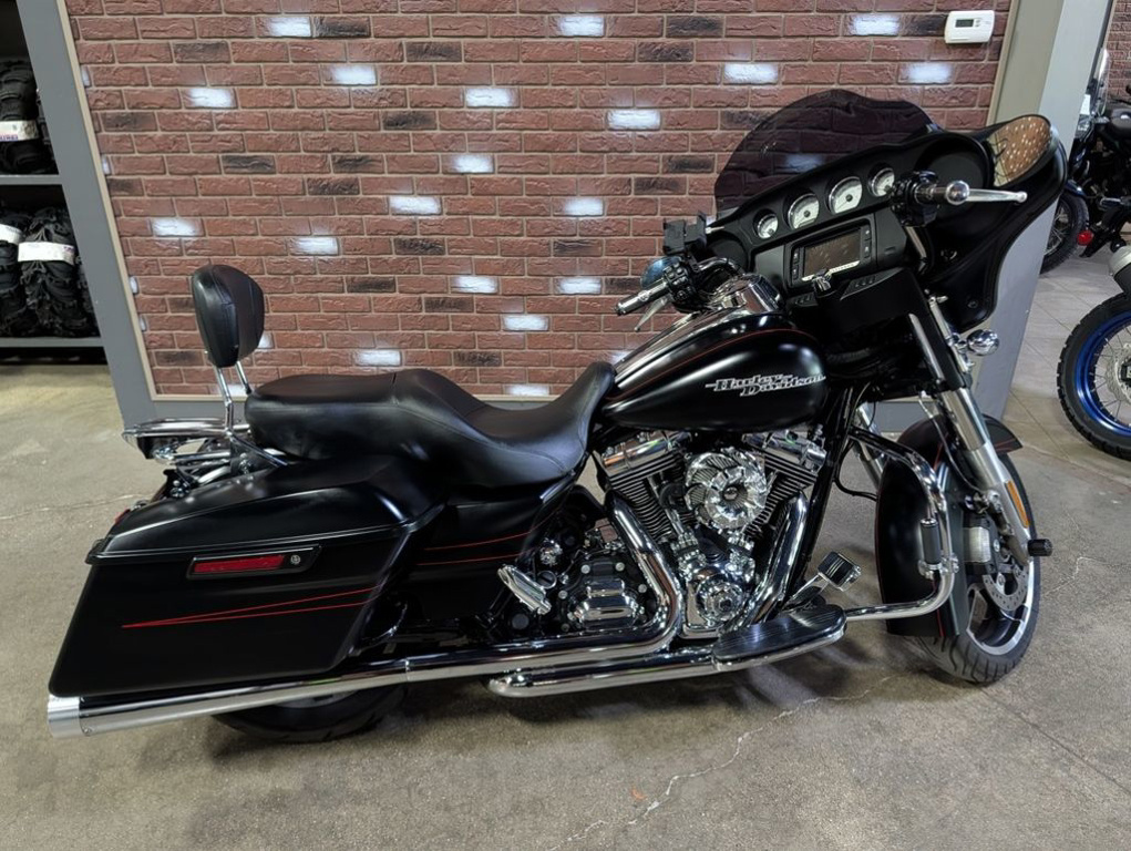2015 Harley-Davidson Street Glide FLHXS - Special SPECIAL in Dimondale, MI