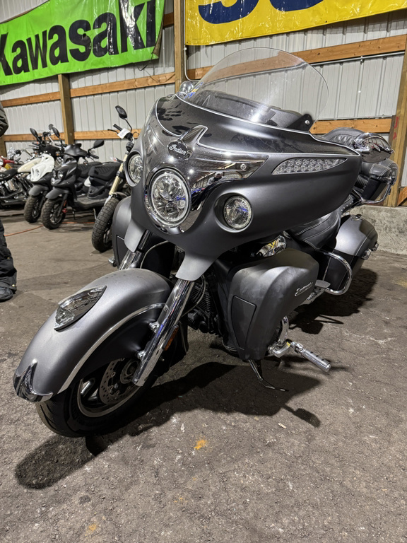 2019 Indian ROADMASTER - THUNDER BLACK Base CLASSIC in Council Bluffs, IA