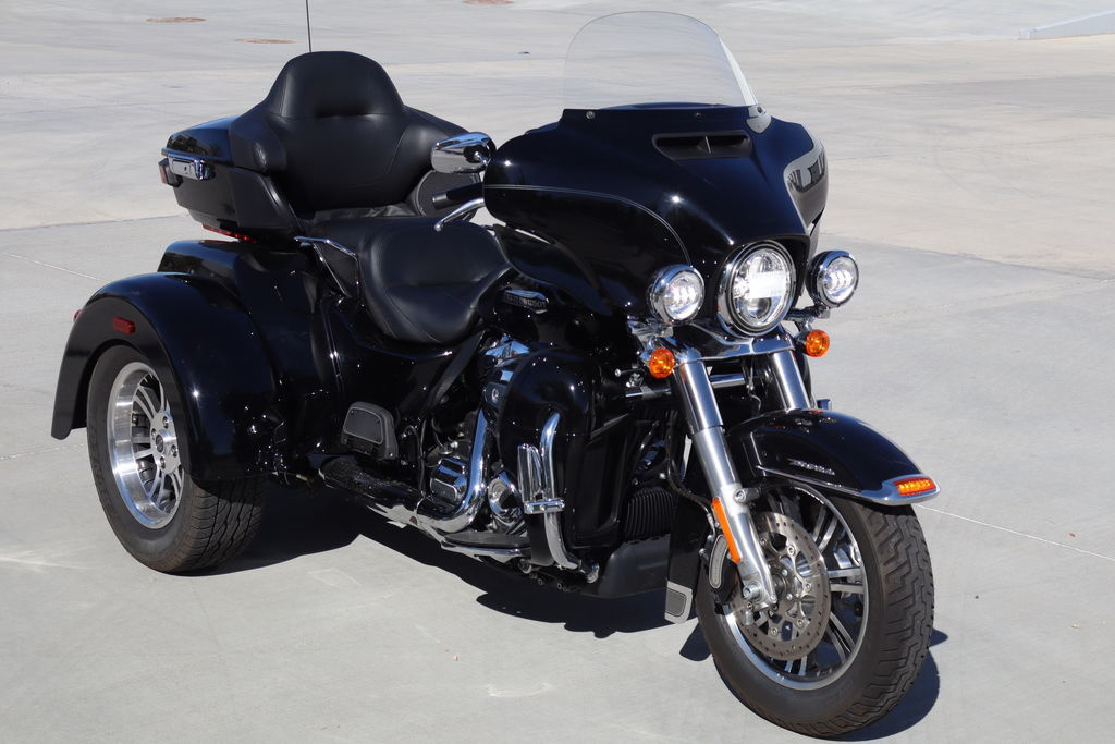 2018 Harley-Davidson Trike FLHTCUTG - Tri Glide Ultra ULTRA CLASSIC® in Goodyear, AZ