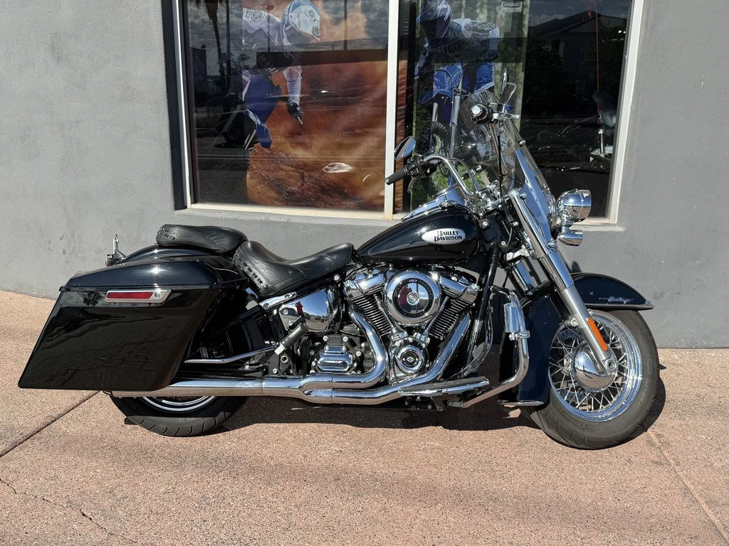 2021 Harley-Davidson FLHC - Heritage Classic