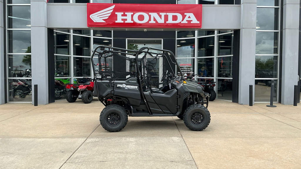 2026 Honda Pioneer 700-4 Deluxe in shawnee OK