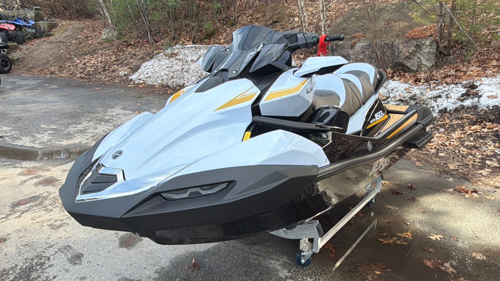 2026 Kawasaki ULTRA 160LX LX in Milford, NH