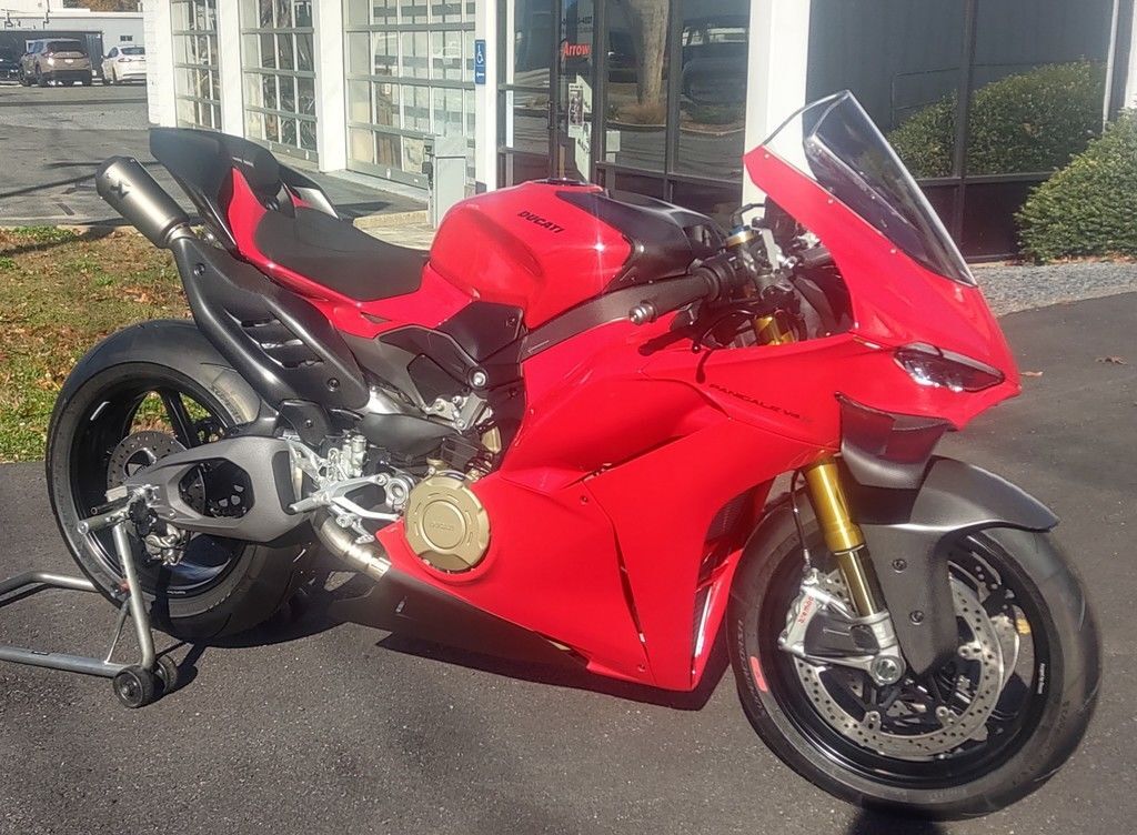 2025 Ducati Panigale V4 S