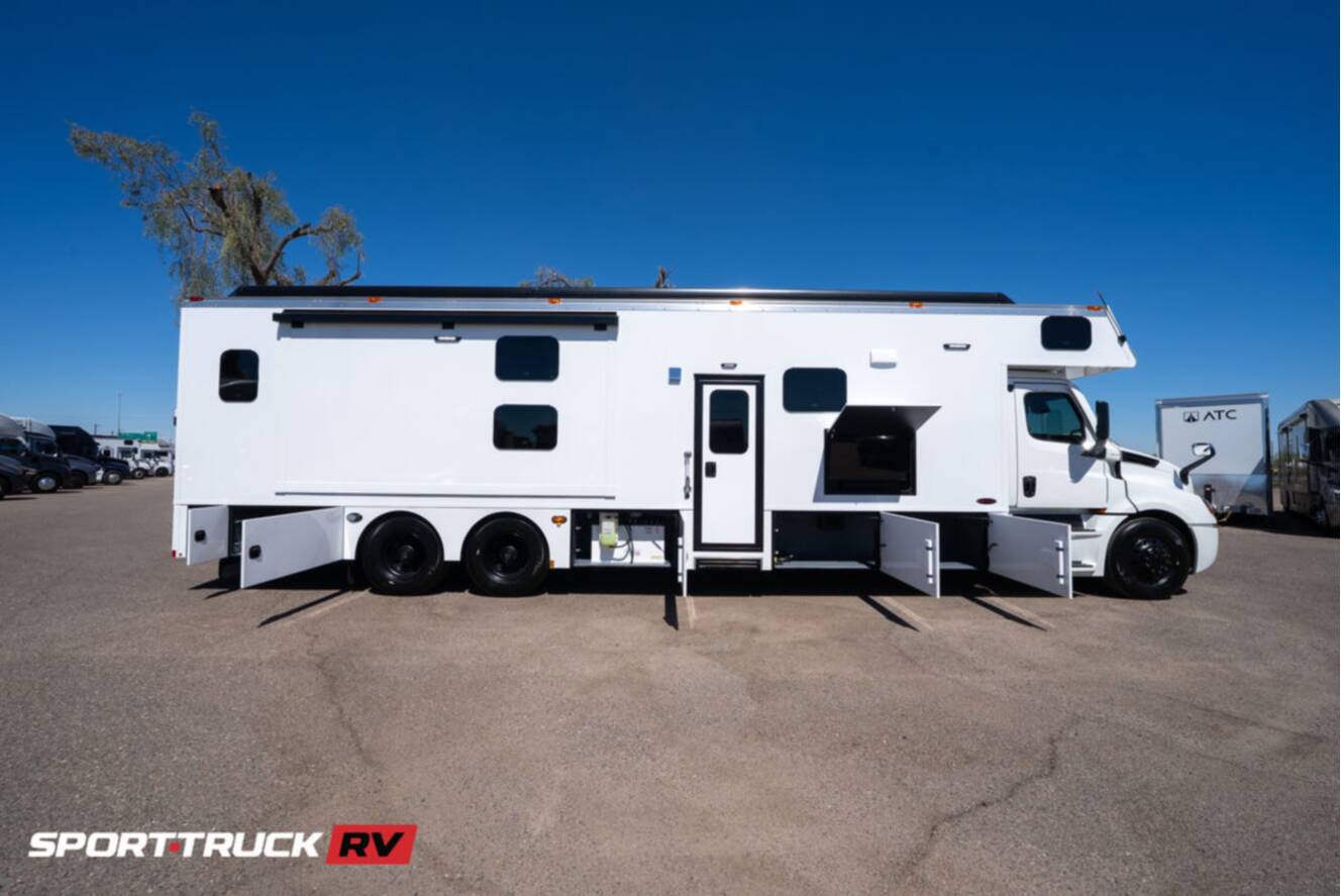 A photo of this 2026 Renegade Classic 45CBF
