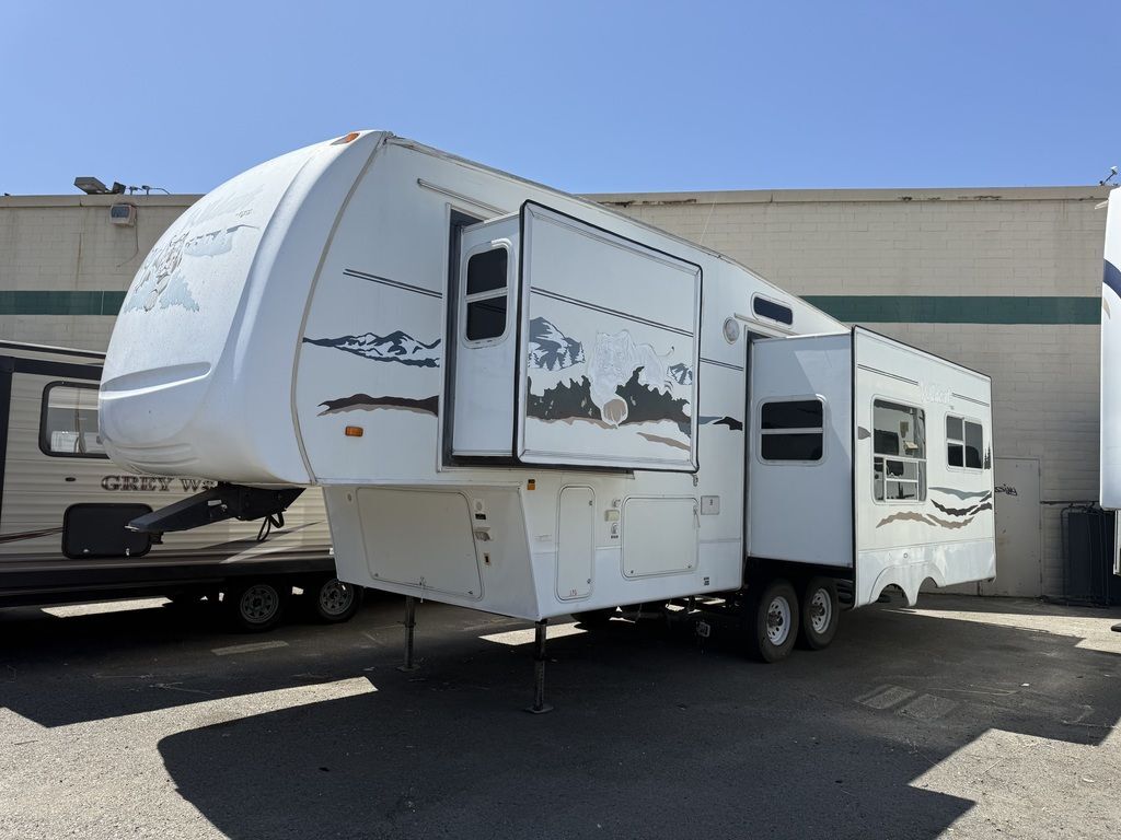 2005 Forest River WILDCAT 29RLBS RV