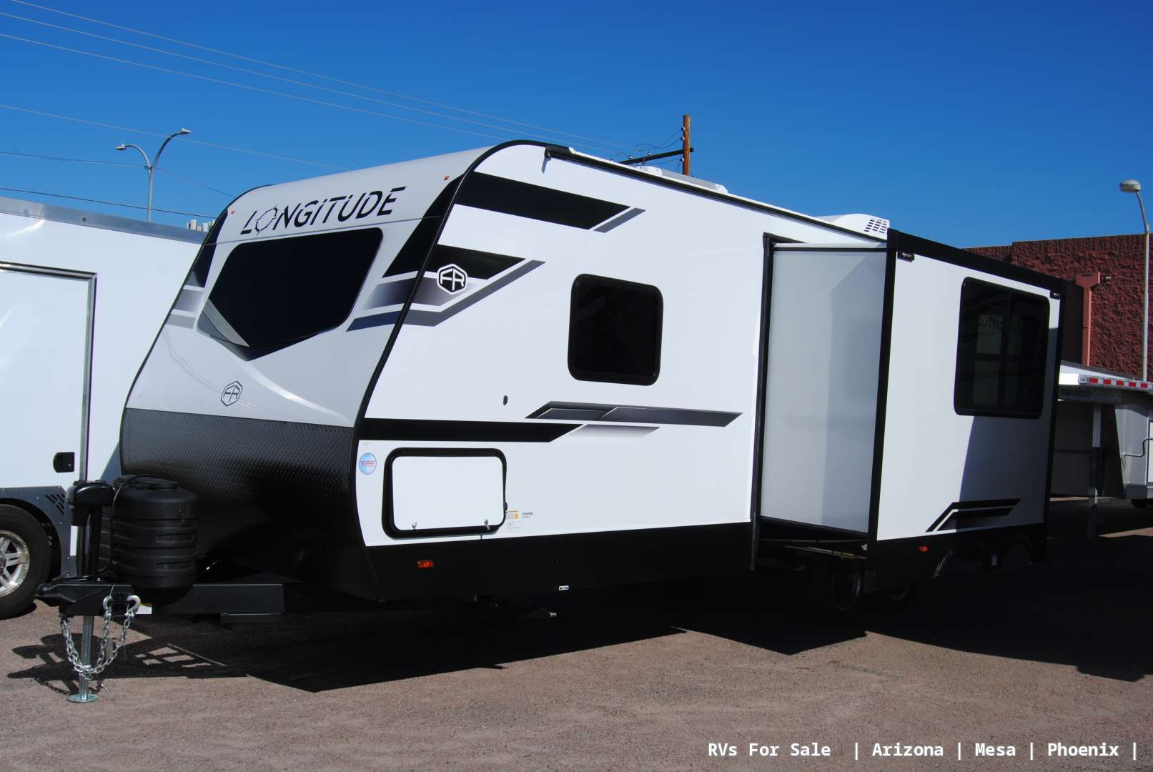 2026 East To West Longitude 255BH in mesa AZ