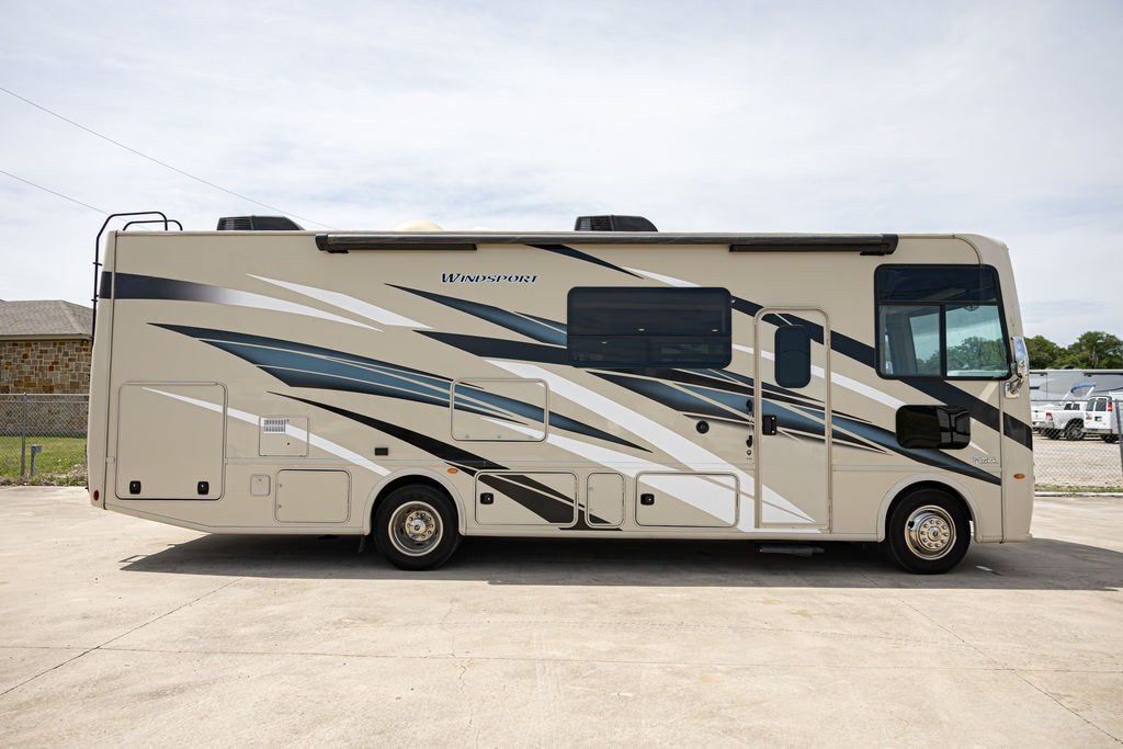 2020 Thor Motor Coach Windsport 29M in weatherford TX