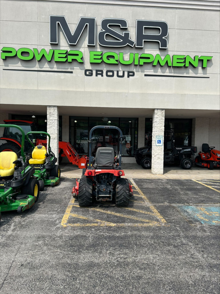 Used 2006 Massey Ferguson GC2300 For Sale in Hermitage, PA