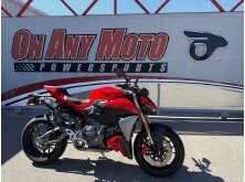 2025 Ducati Scrambler Icon Dark and Full Throttle Preview image