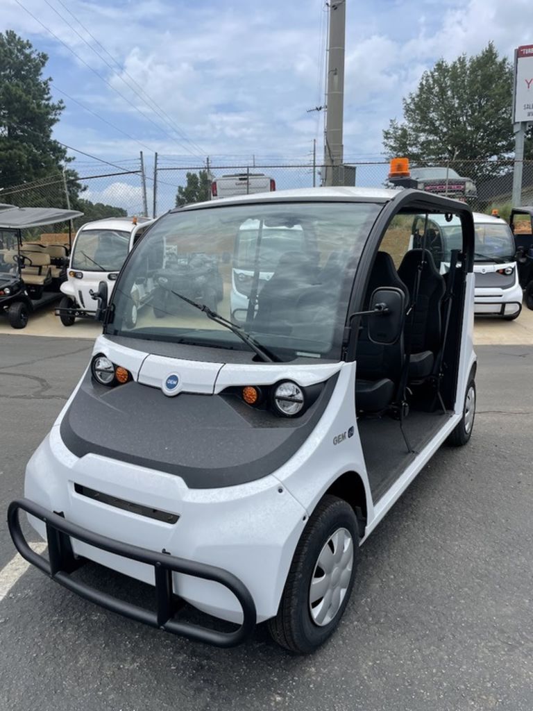 2023 Gem® e4 White Golf Carts All ATV