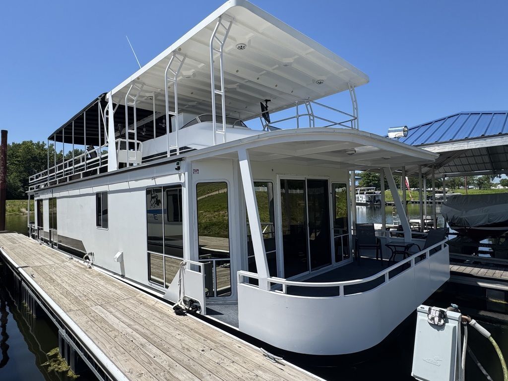 2006 Skipperliner 600 Limited Edition in dubuque IA