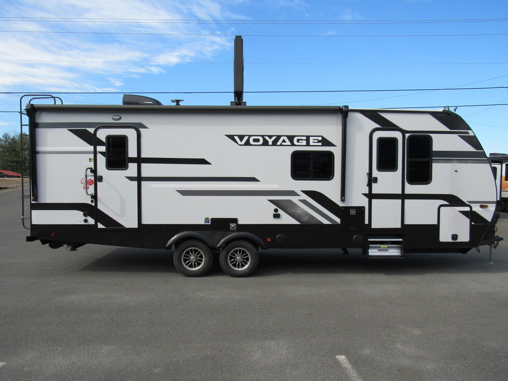 2024 Winnebago Voyage 2831RB RV