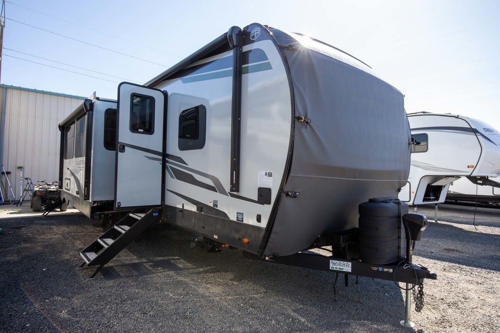 2026 Forest River FLAGSTAFF Flagstaff Classic Travel Trailers 842DB in moses lake WA