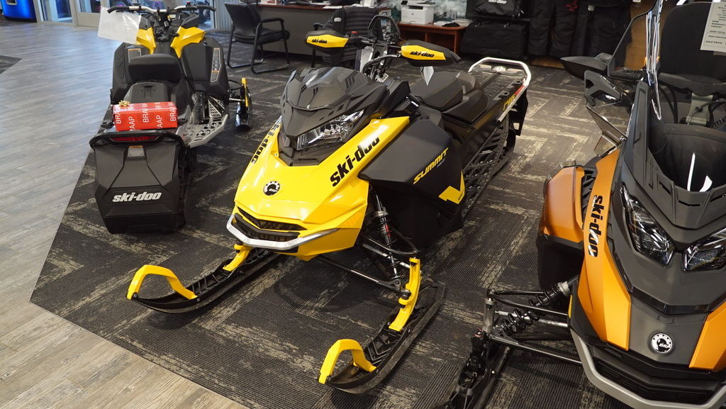 2025 Ski-Doo Summit® NEO + 600 EFI - 85 H_Al Hurricane 1.75 with Fl in watkins MN