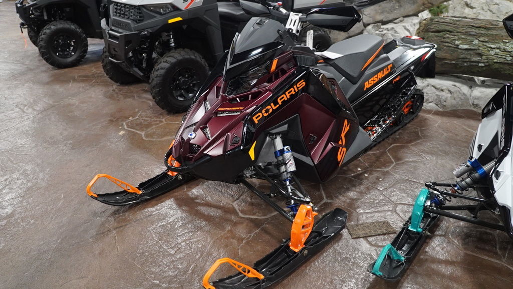 2025 Polaris® 9R Switchback Assault 146 Matte Dark Cherry / Gloss Bla 9R 146 in watkins MN