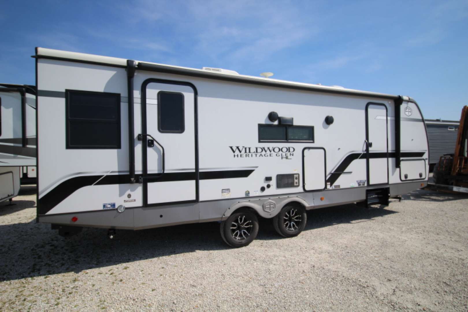 2025 Wildwood Heritage Glen Hyper-Lyte 24RDHL in hermitage MO