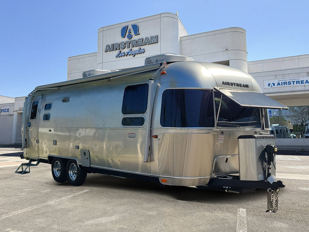 2025 Airstream International 27FBQ in san gabriel CA