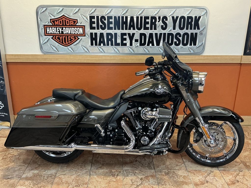 2014 Harley-Davidson® FLHRSE - CVO Road King® CVO in York, PA