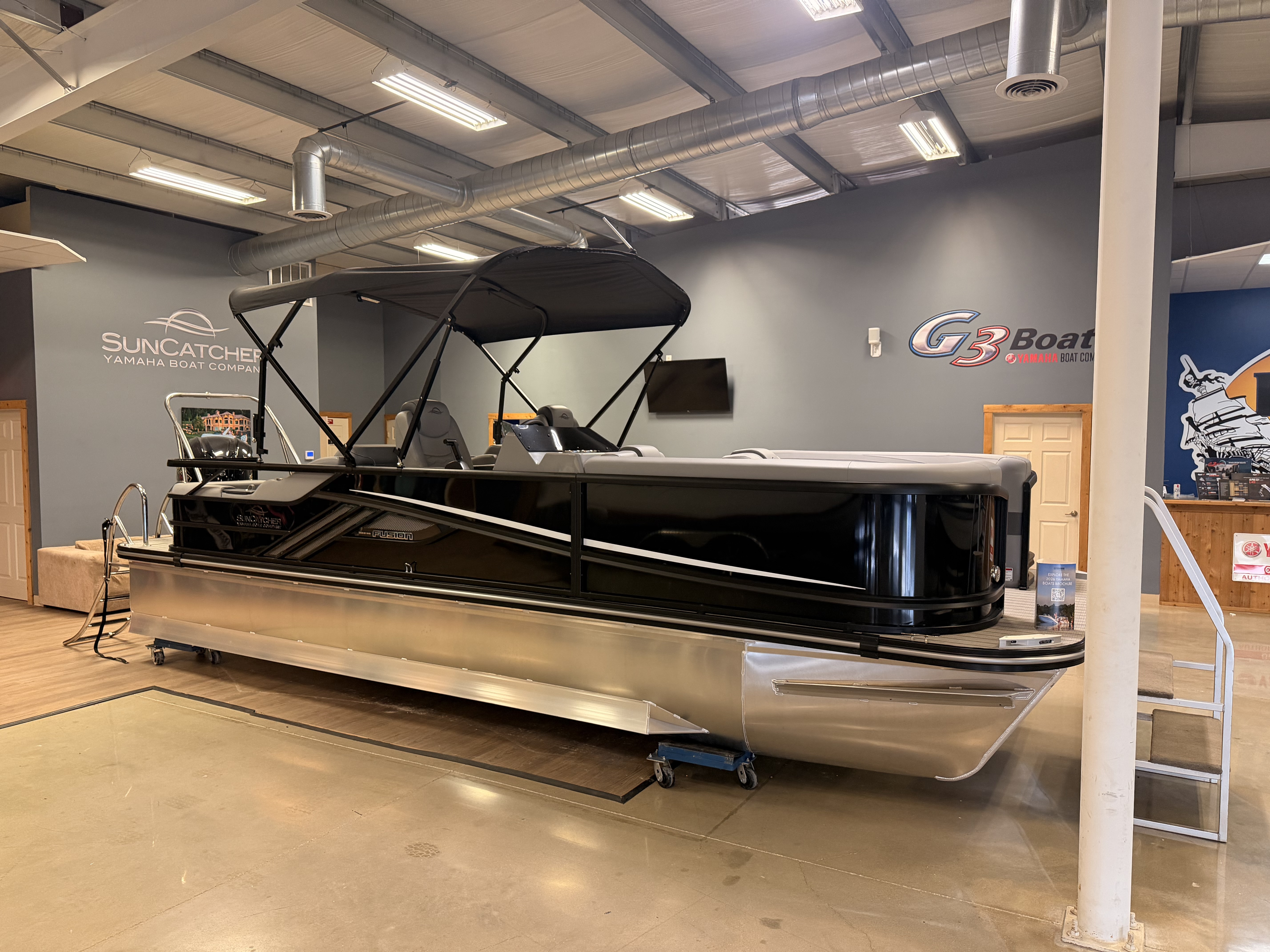 2026 Suncatcher FUSION 322SS 324SS in branson west MO