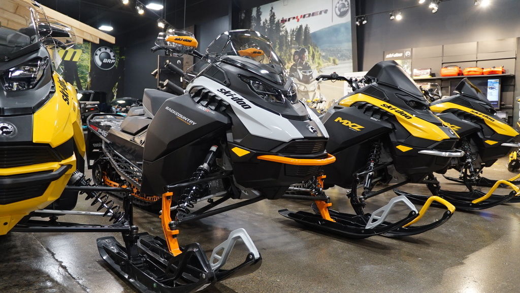 2026 Ski-Doo Backcountry Adrenaline® 600R E-TEC Storm 1.5_Grey 600RR E-TEC 146 1.5 in watkins MN