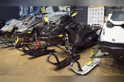 2026 Ski-Doo Summit® Adrenaline® with Edge Package 850 E-TEC Turbo 850 E-TEC 146 2.5 in watkins MN