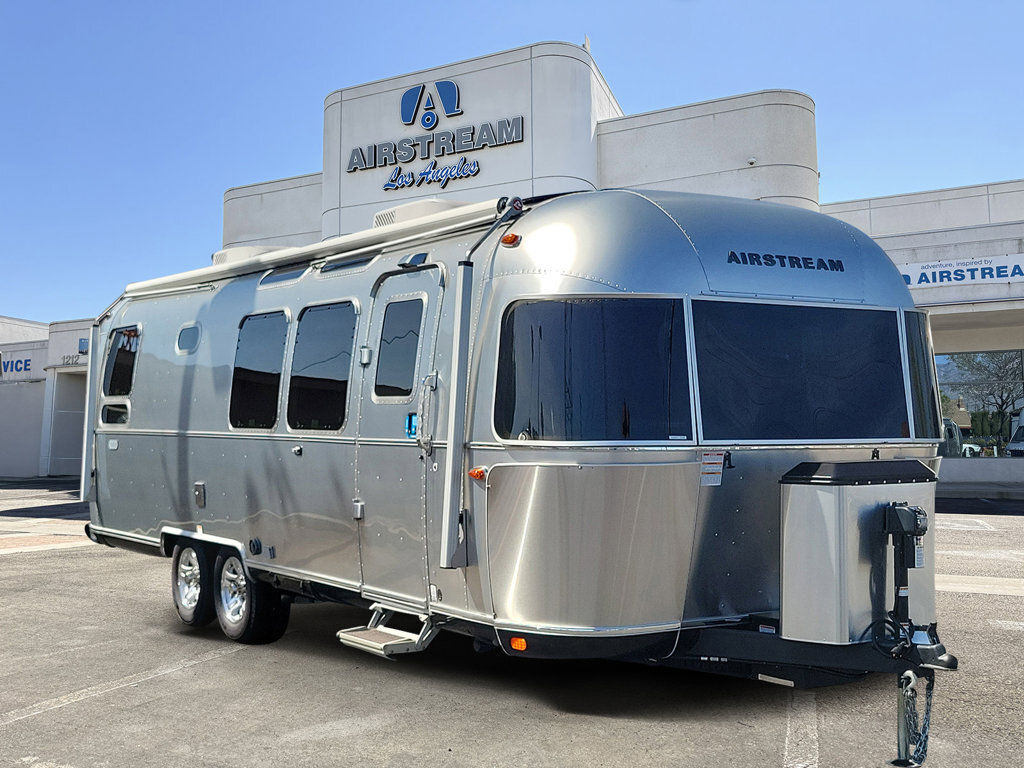 2026 Airstream Classic 28RB Queen in san gabriel CA
