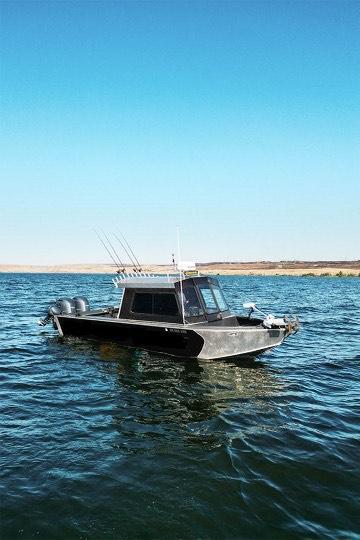 2022 Custom Umpqua Marina 26 bay series in portland OR