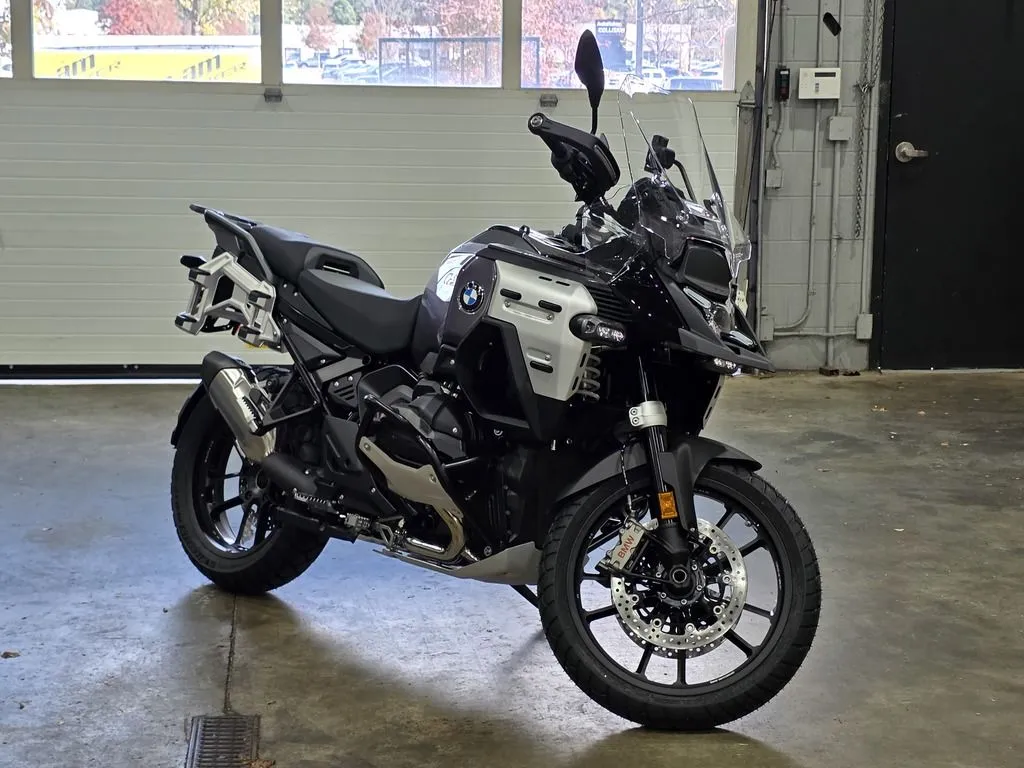 2026 BMW R 1300 GS Adventure Triple Black