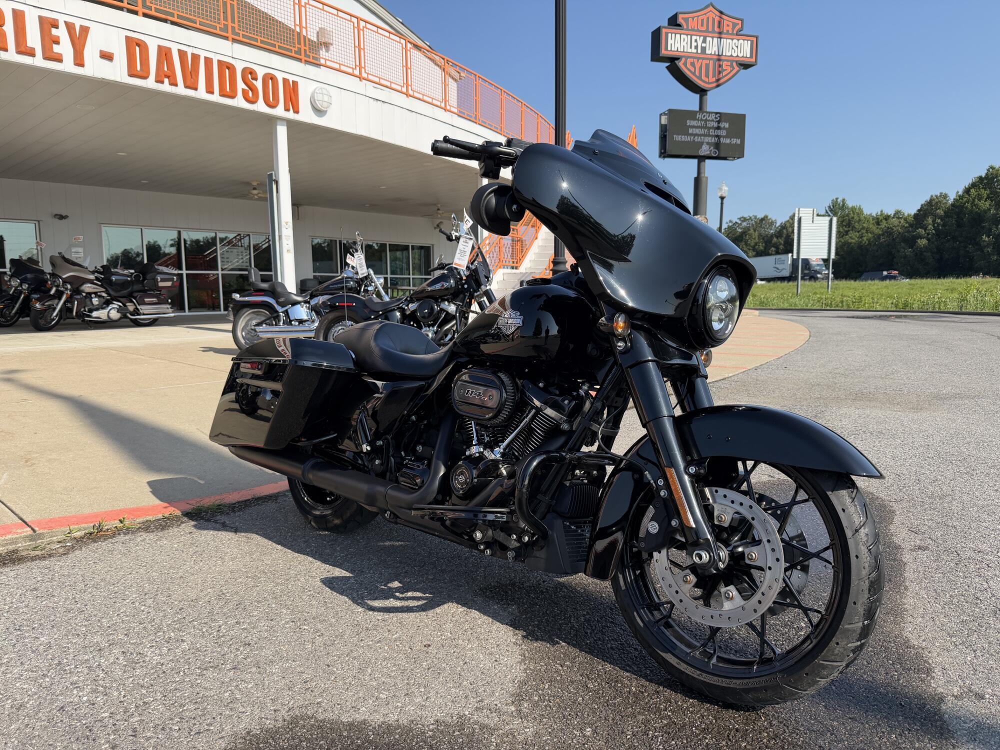 2021 Harley-Davidson Street Glide Special SPECIAL in Topeka, KS