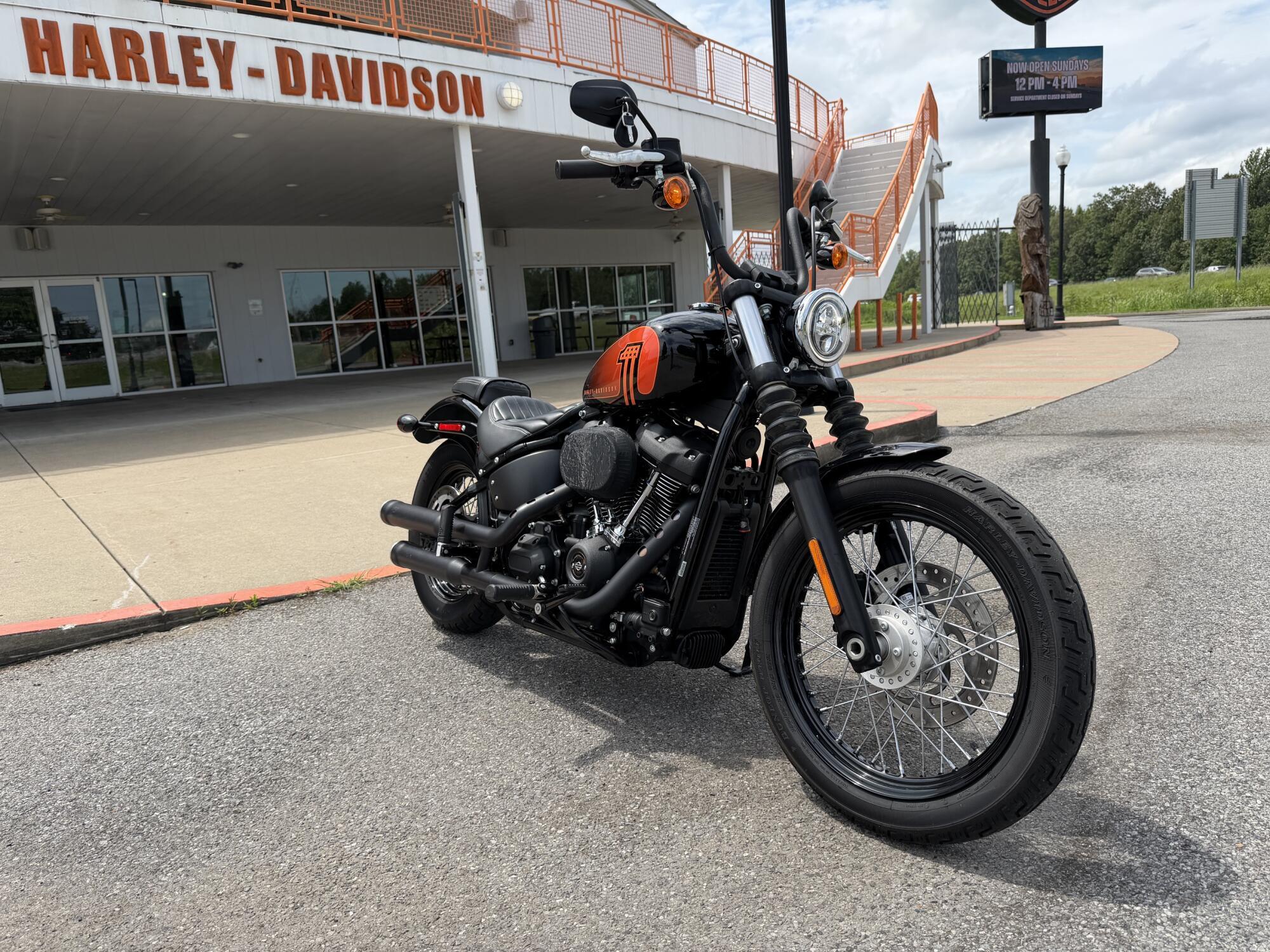 2021 Harley-Davidson Street Bob 114 114 in Topeka, KS