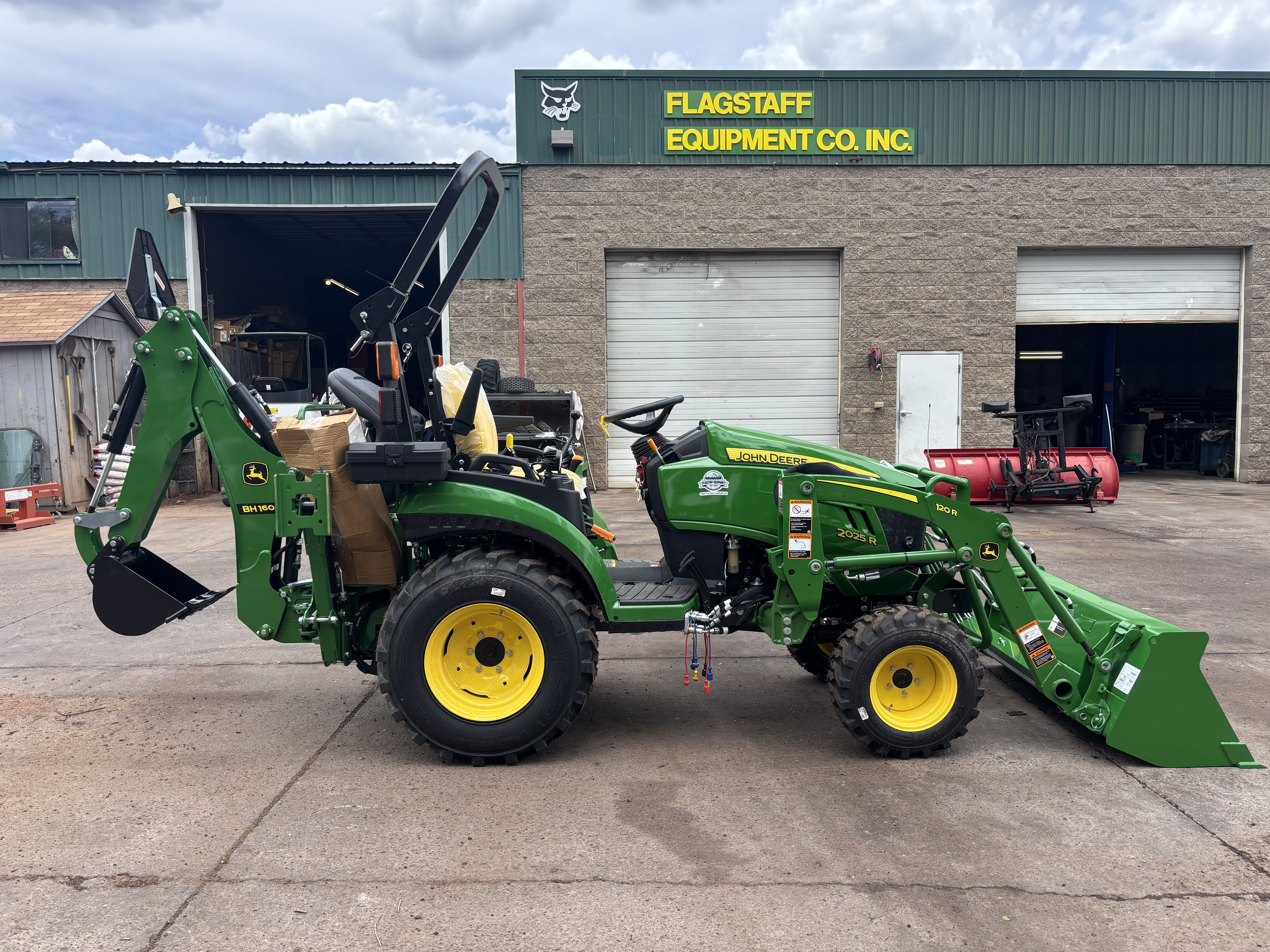 2026 John Deere 2025R in Flagstaff, AZ