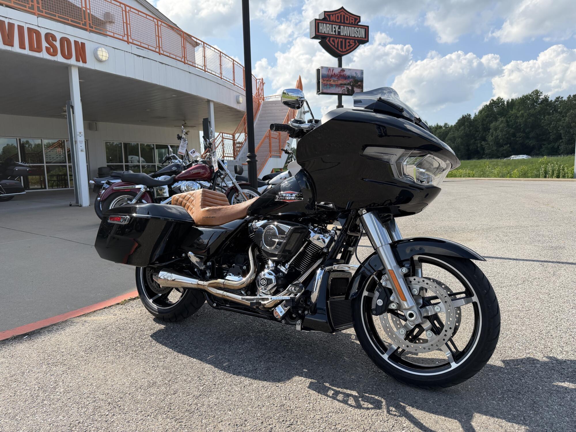2024 Harley-Davidson Road Glide in Winterville, NC