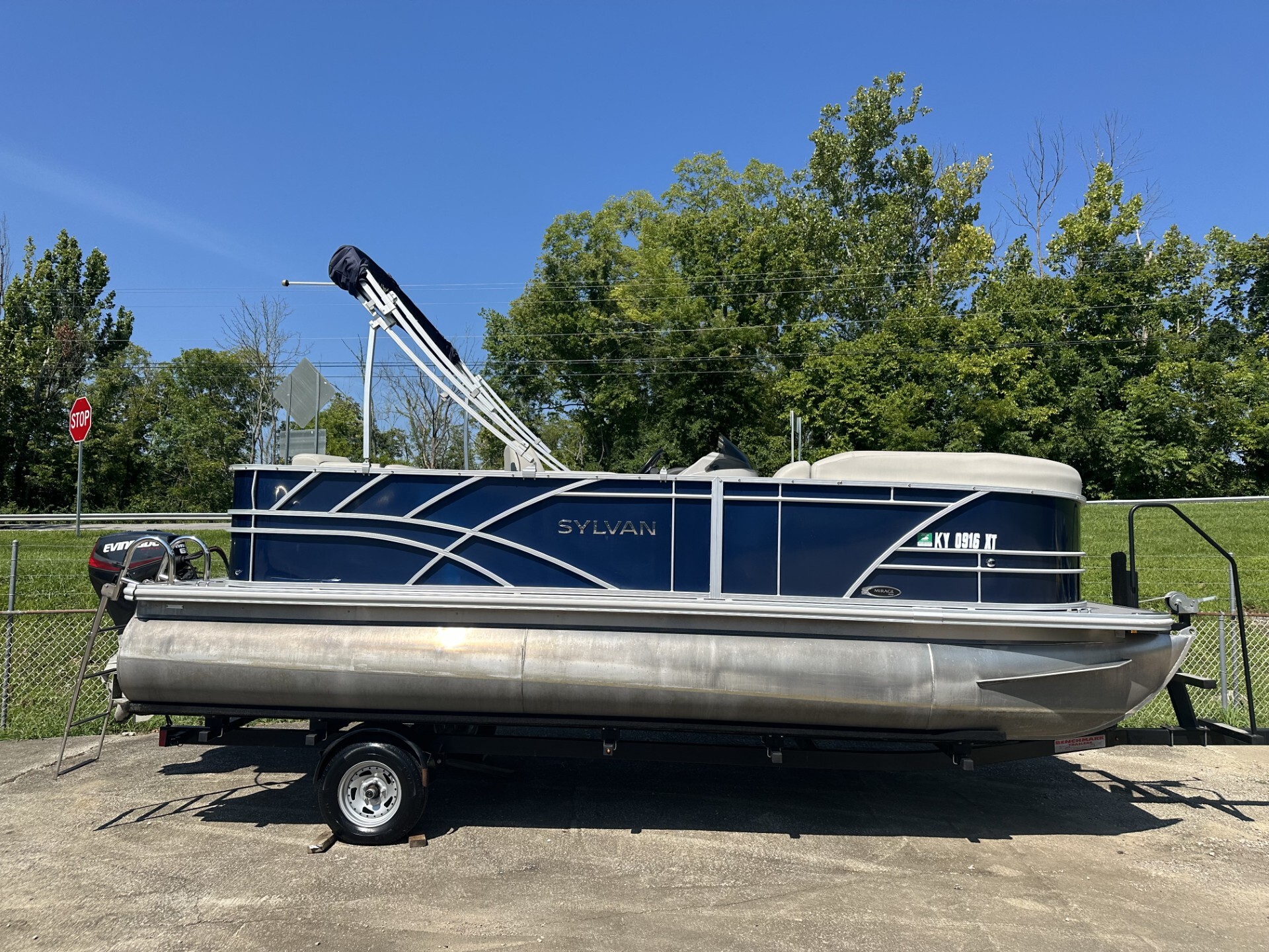 2020 Sylvan 820 Cruise in richmond KY