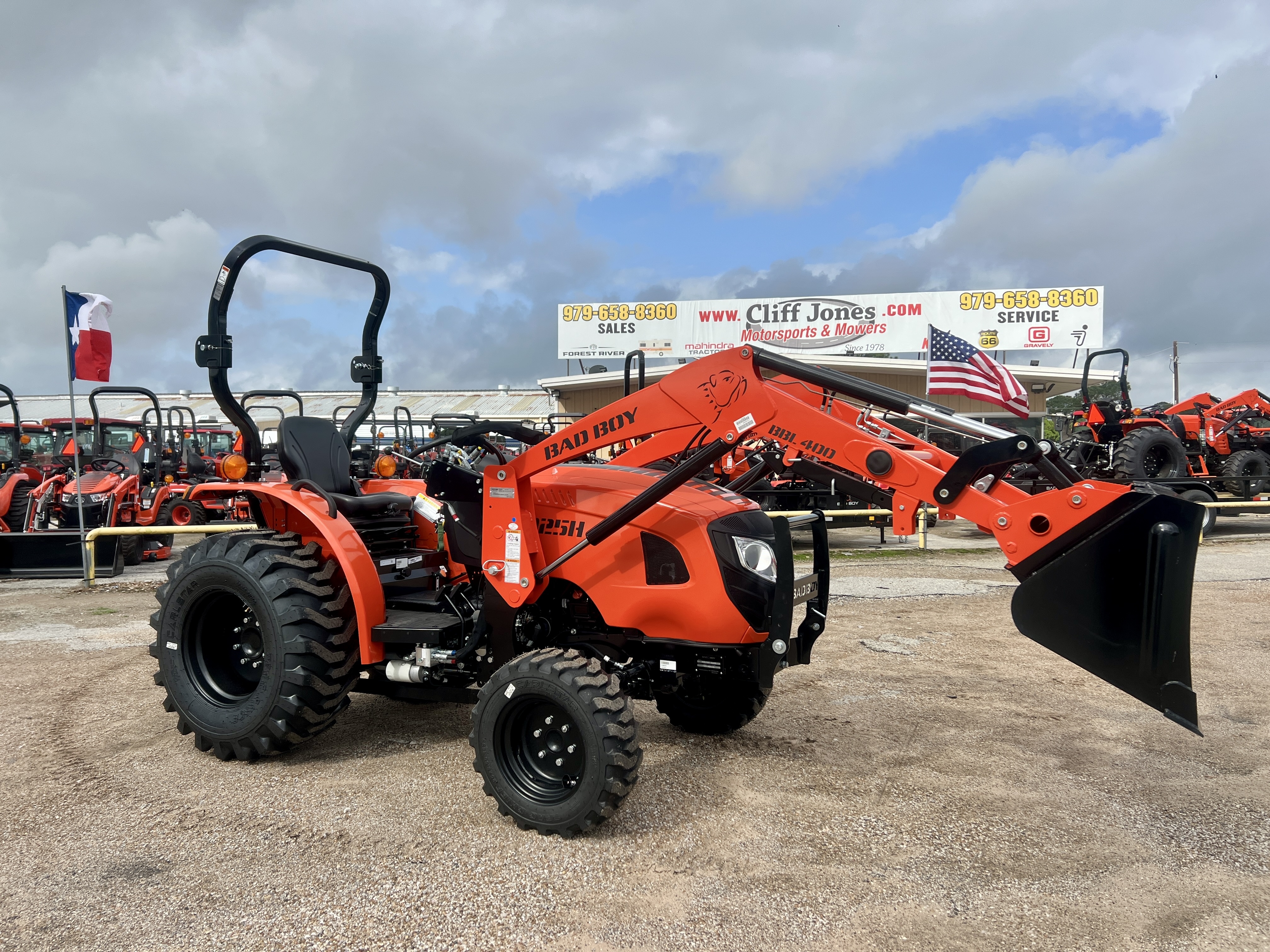 2026 Bad Boy Tractors 4025H HST 4WD in Sealy, TX