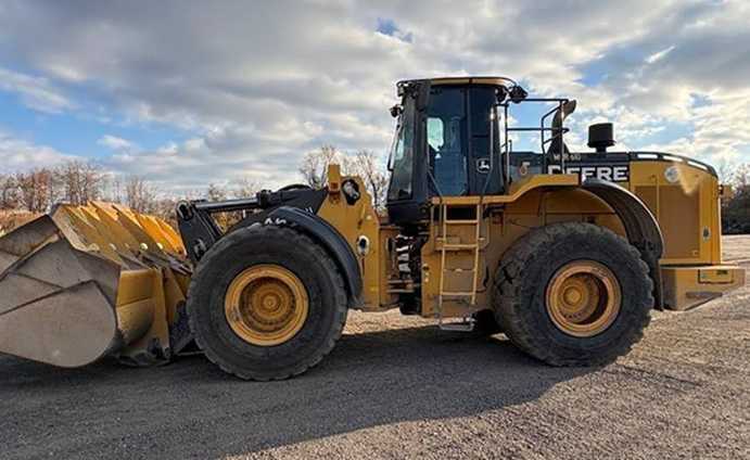 2017 John Deere -- Deere & Co. 844K in Bristol, PA