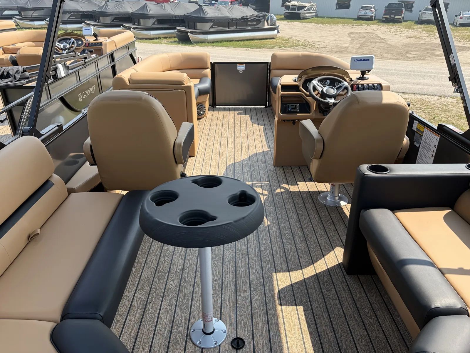 2027 Godfrey XPERIENCE 2286 SBX 115HP BUNK TRAILER in detroit lakes MN