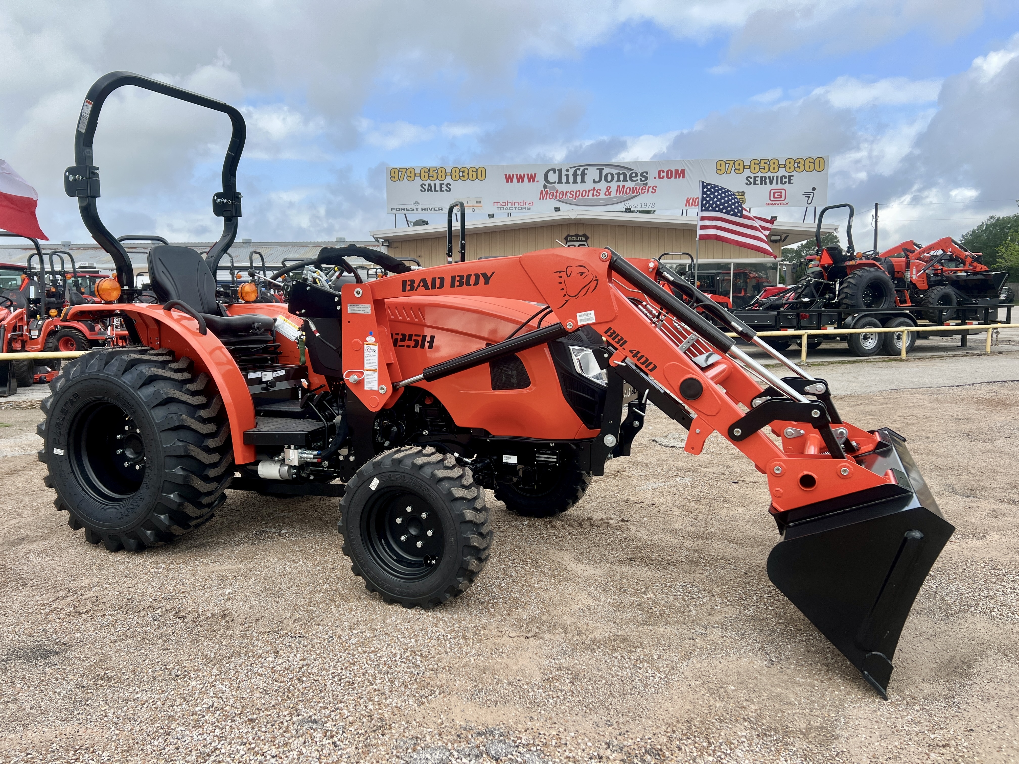 2026 Bad Boy Tractors 4025H HST 4WD in Sealy, TX