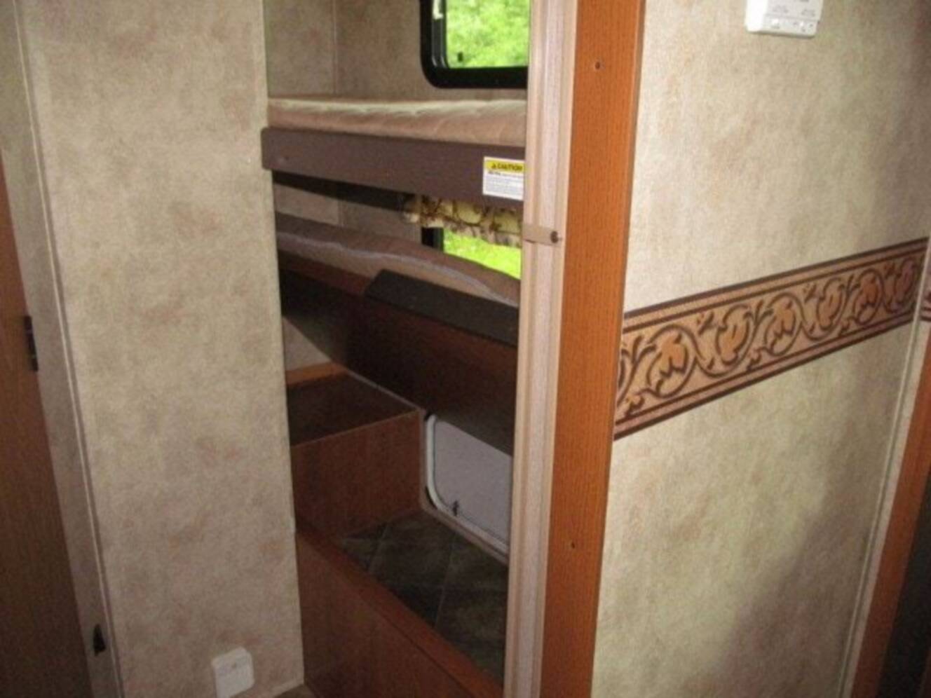 A photo of this 2012 Keystone Sprinter 272BH