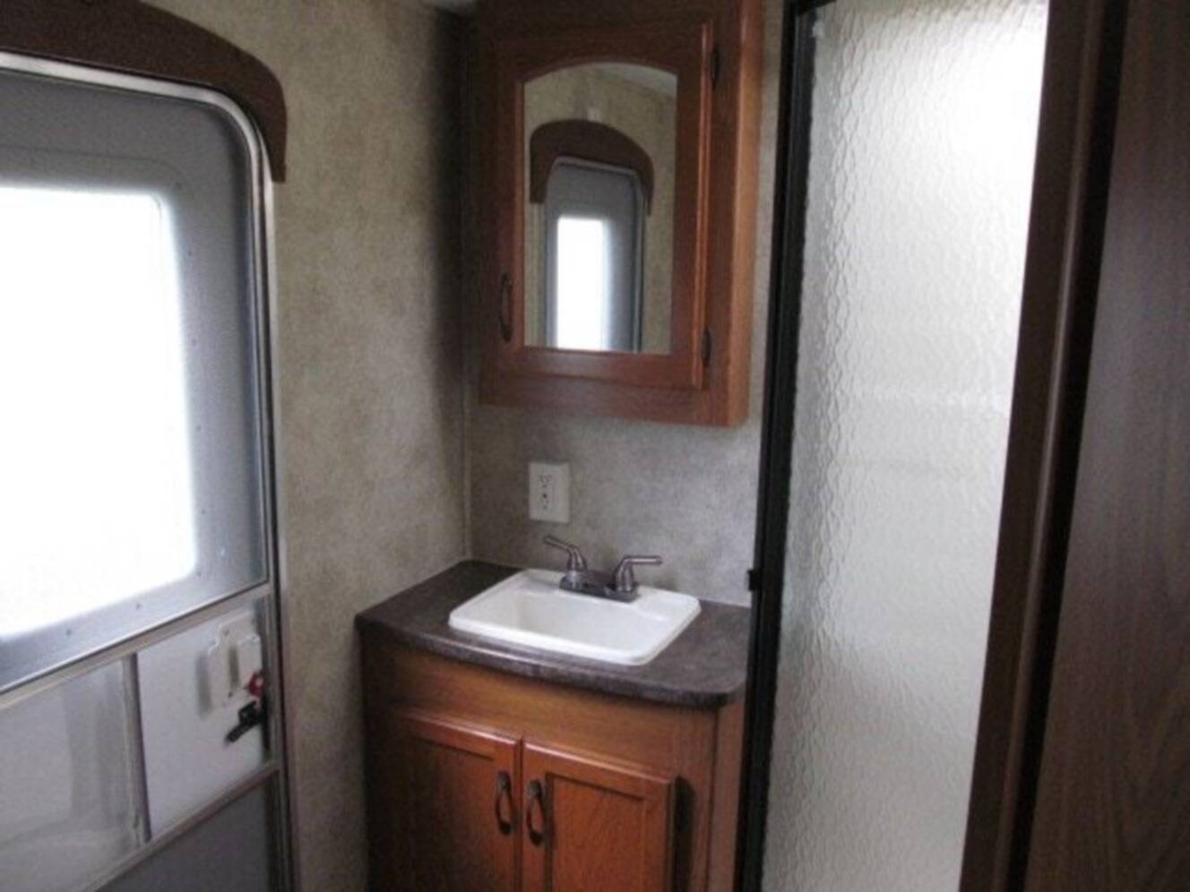 A photo of this 2012 Keystone Sprinter 272BH